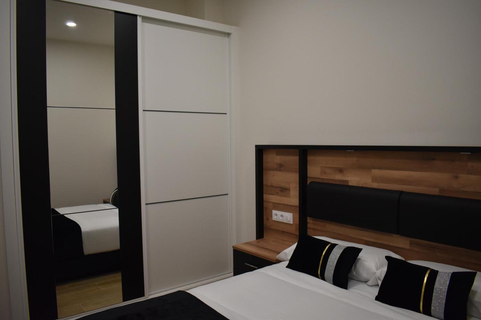 Apartamentos Silgar Plaza 桑亨霍 外观 照片